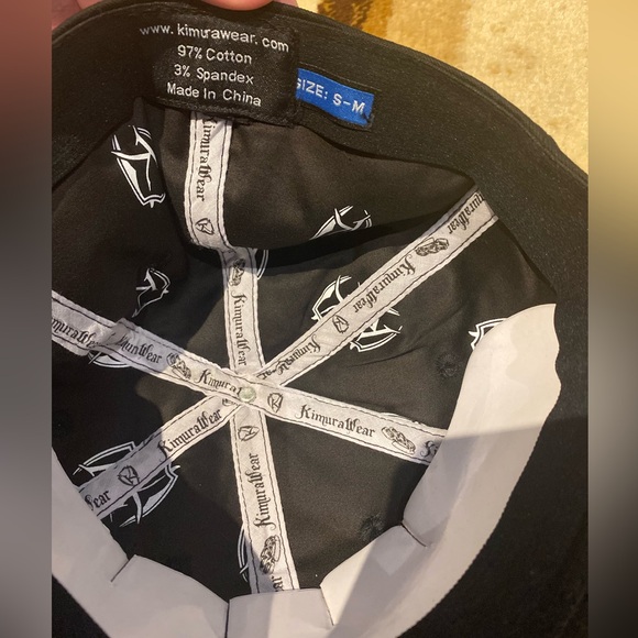 Kimurawear fitted small/medium black hat. - Picture 3 of 3